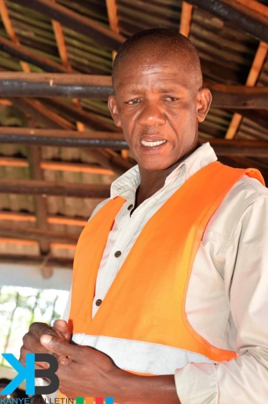 mike Mothibi