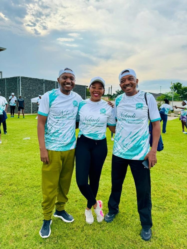 Ndadi (L) with Mr and Mrs Olopeng