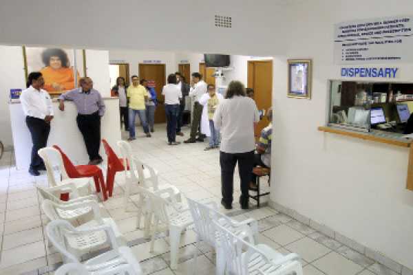 100 Molepolole patients benefit from Sathya Sai Baba Free Medical Clinic