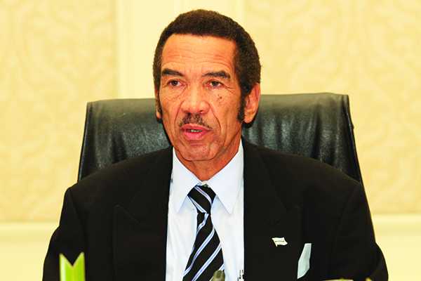 Khama urges farmers to produce quality food