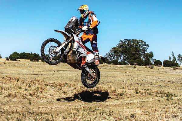 Branch chases Dakar glory