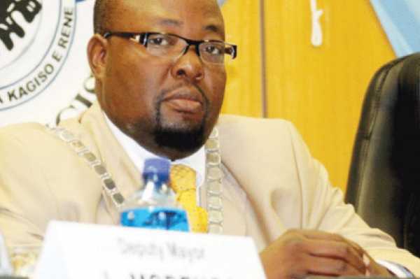 Councillors plot to overthrow Deputy Mayor