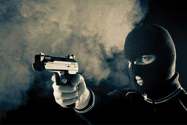 Robbers get away with P1.2 million worth of jewellery in daring heist